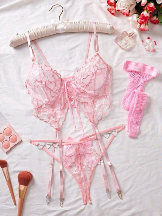 Conjunto de encaje corazón